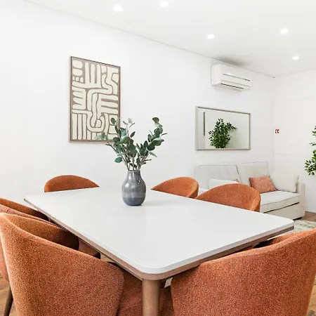 Guestready - Blossom Mosaic Marigold Apartment * Porto