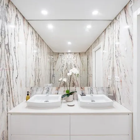 Guestready - Blossom Mosaic Marigold Apartment