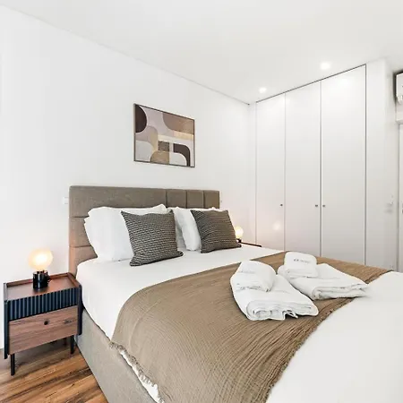 Guestready - Blossom Mosaic Marigold Apartment