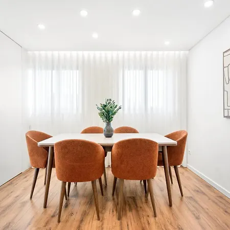Guestready - Blossom Mosaic Marigold Apartment *