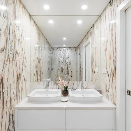 Guestready - Blossom Mosaic Marigold Apartment Porto